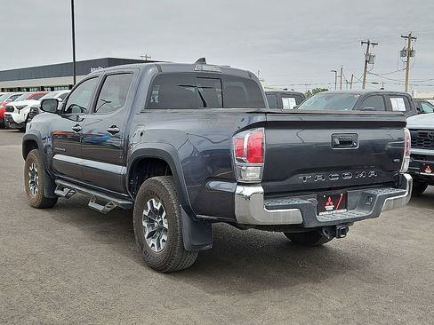 Used 2022 Toyota Tacoma SR5 image 2
