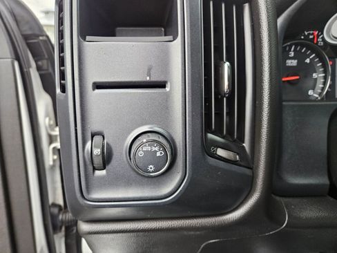 Used 2017 Chevrolet Silverado 1500 Custom w/ Custom Convenience Package image 15