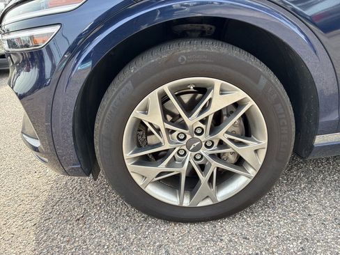 Used 2025 Genesis GV70 2.5T image 10