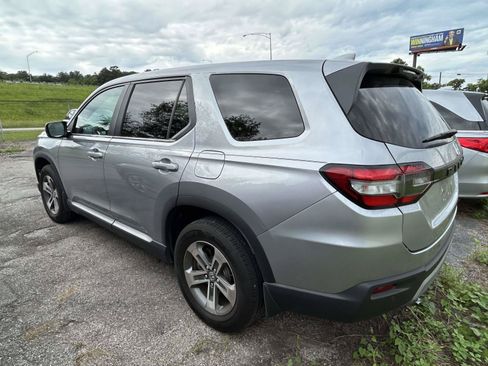 Used 2024 Honda Pilot EX-L image 4