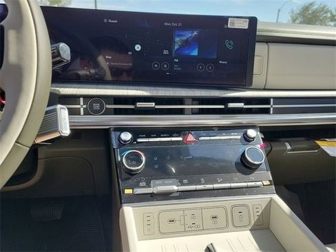 New 2025 Hyundai Santa Fe Calligraphy image 12