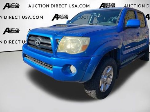 Used 2005 Toyota Tacoma PreRunner image 11