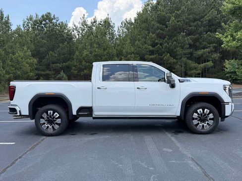 Used 2026 GMC Sierra 2500 Denali w/ Denali Reserve Package AWD/4WD image 9