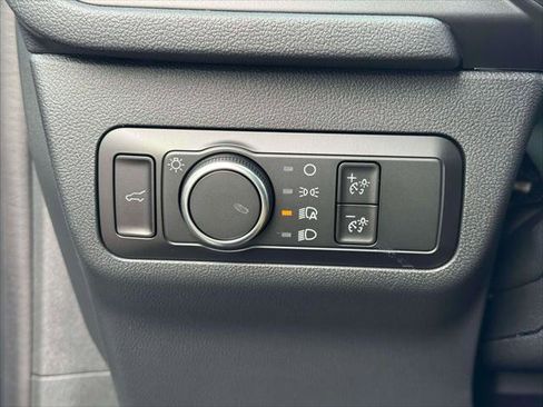 Used 2025 Ford Escape Active w/ Cold Weather Package AWD/4WD image 21