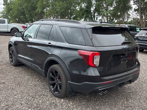 Used 2023 Ford Explorer ST w/ Technology Package AWD/4WD image 4