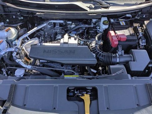 New 2026 Nissan Rogue Platinum image 9