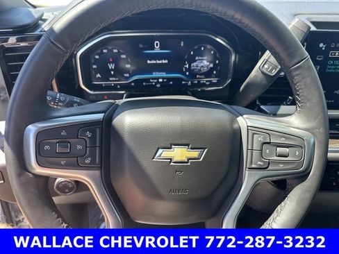 Used 2024 Chevrolet Silverado 1500 LT image 19