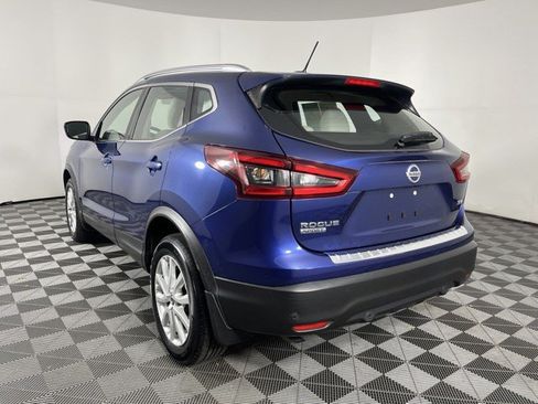 Used 2022 Nissan Rogue Sport SV FWD image 6