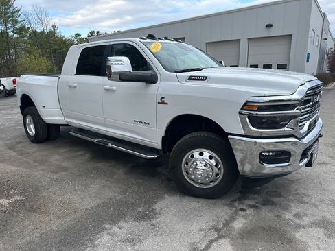 Used 2026 RAM 3500 Laramie AWD/4WD image 7