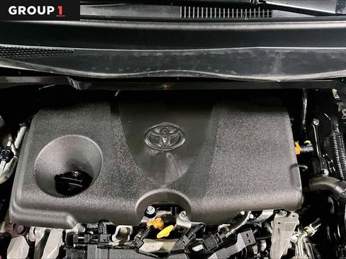 Used 2021 Toyota Sienna XLE image 33