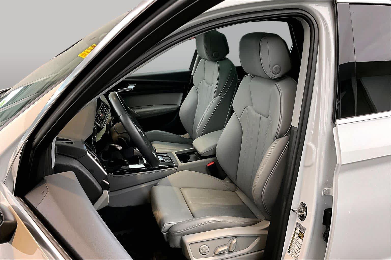 Certified 2024 Audi Q5 2.0T Premium Plus w/ Premium Plus Package AWD/4WD image 7