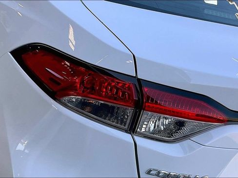 Used 2023 Toyota Corolla LE FWD image 29