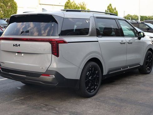 Certified 2025 Kia Carnival SX Prestige FWD image 6