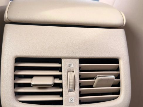 Used 2010 Lexus ES 350 FWD image 48