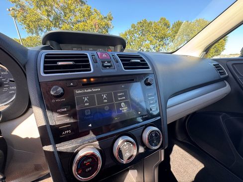 Used 2018 Subaru Forester 2.5i Premium w/ All-Weather Package image 24