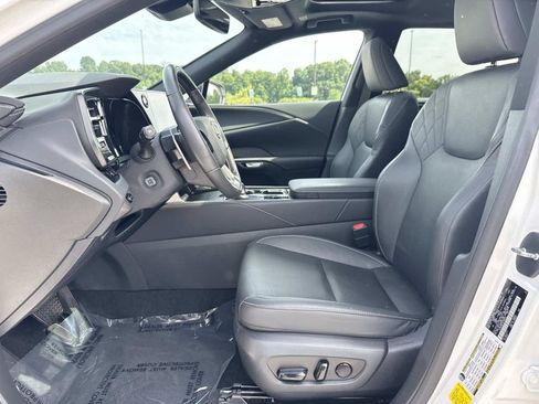 Used 2024 Lexus RX 350 Premium w/ Accessory Package (Z1) AWD/4WD image 25