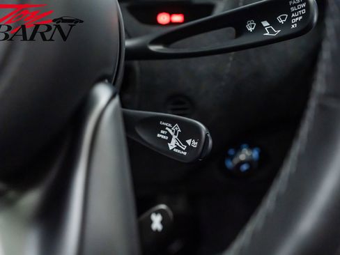 Used 2018 McLaren 720S Performance RWD image 32