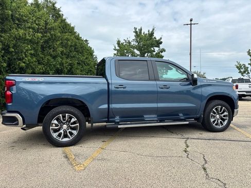Used 2024 Chevrolet Silverado 1500 LT AWD/4WD image 7