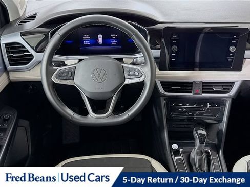 Used 2025 Volkswagen Taos SE AWD/4WD image 27