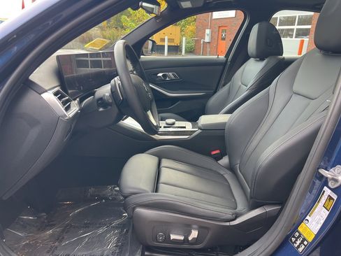 Used 2023 BMW 330i xDrive Sedan w/ Driving Assistance Package image 13