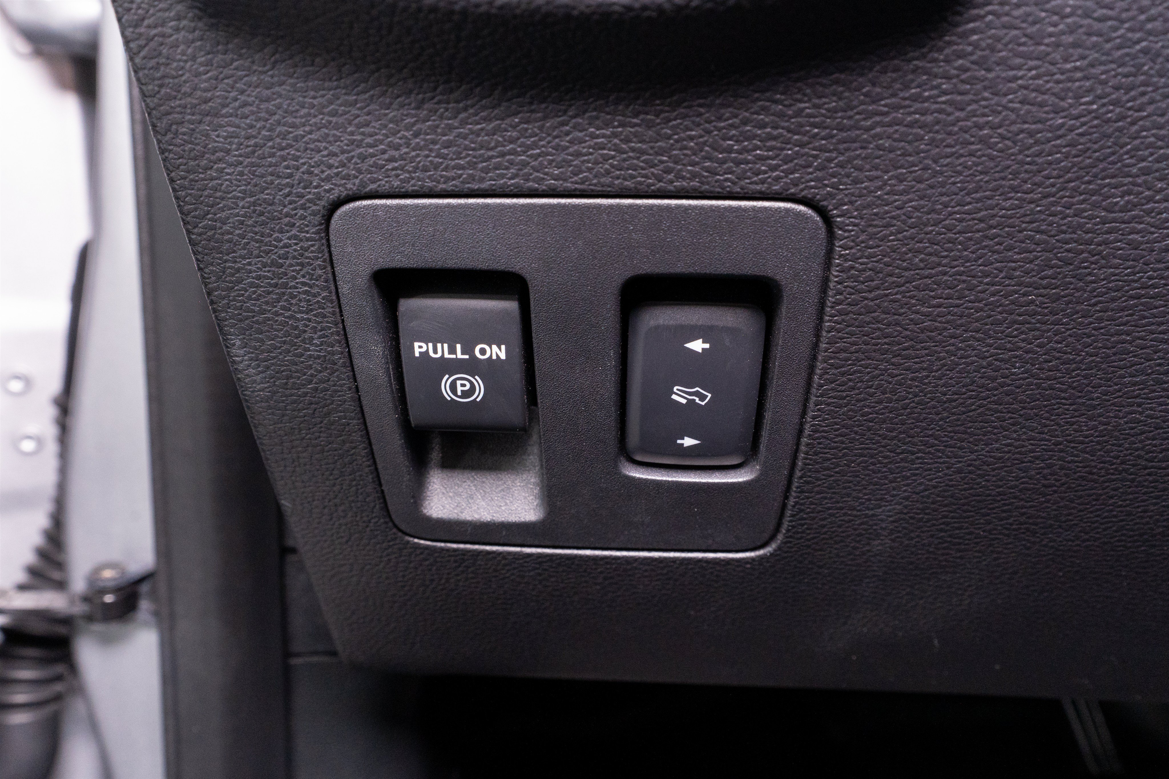 Used 2018 Ford F150 Lariat w/ Equipment Group 502A Luxury AWD/4WD image 41