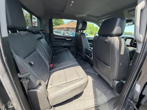 Used 2022 GMC Sierra 1500 SLT w/ SLT Premium Plus Package AWD/4WD image 24