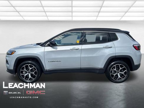 Used 2026 Jeep Compass Limited AWD/4WD image 7