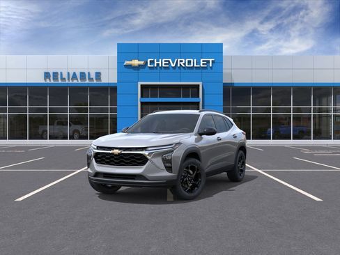 New 2026 Chevrolet Trax LT w/ Driver Confidence Package image 8