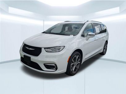 Used 2021 Chrysler Pacifica Pinnacle