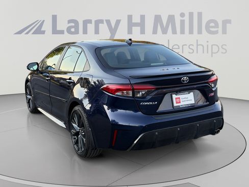 Used 2024 Toyota Corolla XSE FWD image 3