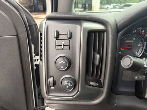 Used 2018 Chevrolet Silverado 3500 LT w/ LT Convenience Package AWD/4WD image 5