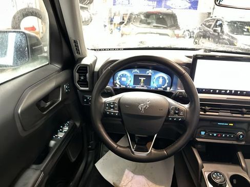 Used 2025 Ford Bronco Sport Outer Banks w/ Outer Banks Tech Package+ image 13