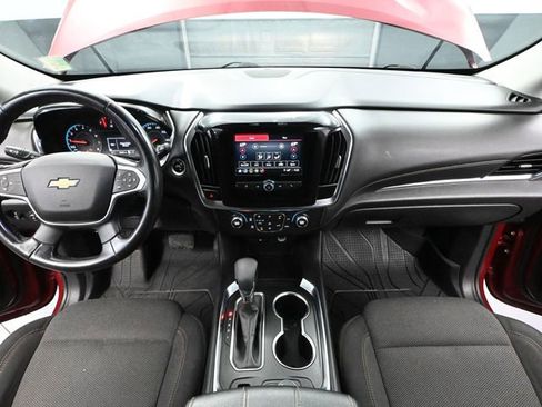 Used 2021 Chevrolet Traverse LT FWD image 23