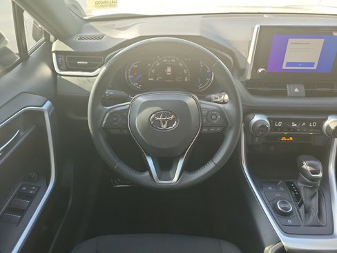 Certified 2024 Toyota RAV4 SE AWD/4WD image 17