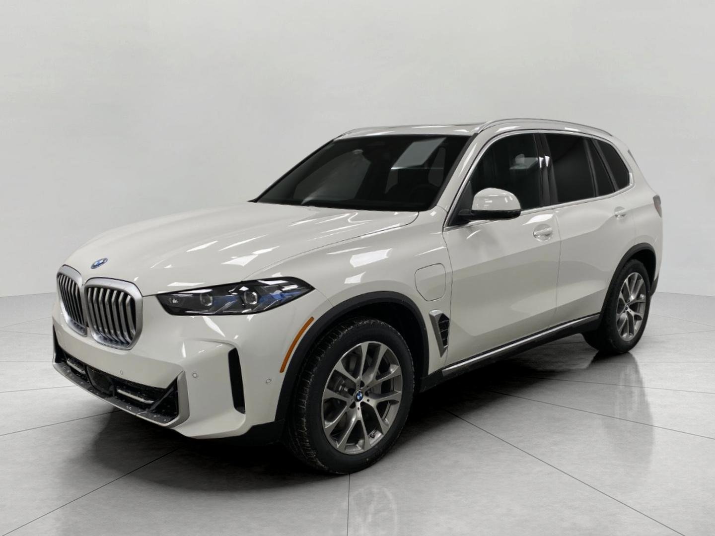 New 2026 BMW X5 xDrive50e w/ Executive Package AWD/4WD image 11