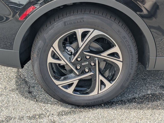 New 2026 Lincoln Nautilus Premier w/ Equipment Group 102A AWD/4WD image 11