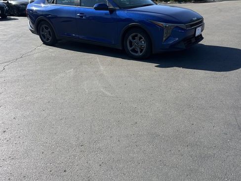 Used 2025 Kia K4 FWD image 5