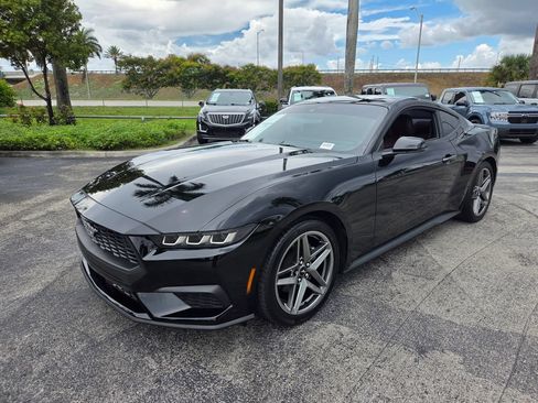 Used 2025 Ford Mustang Premium RWD image 13