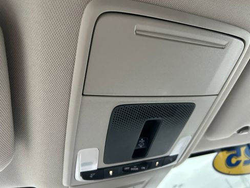 Used 2025 Honda CR-V EX image 18