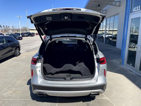 Used 2019 INFINITI QX50 Essential w/ Proassist Package image 8