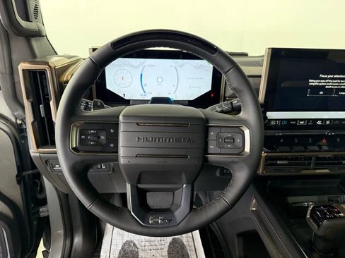 New 2025 GMC Hummer EV 3X w/ Extreme Off-Road Package image 16
