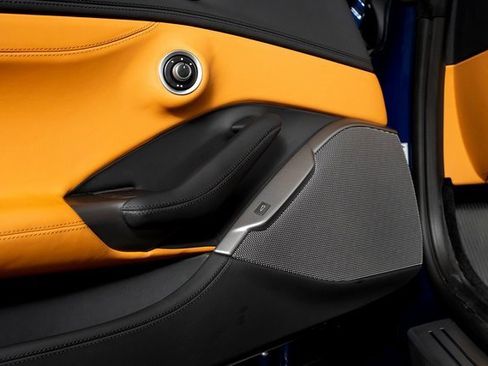 Used 2019 Ferrari Portofino image 55