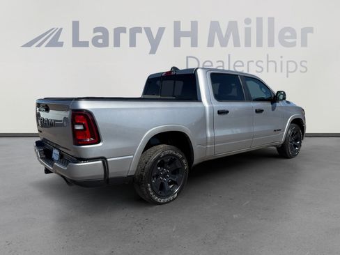 Used 2025 RAM 1500 Big Horn RWD image 5