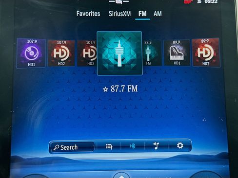 Used 2024 Mercedes-Benz GLC 300 image 21