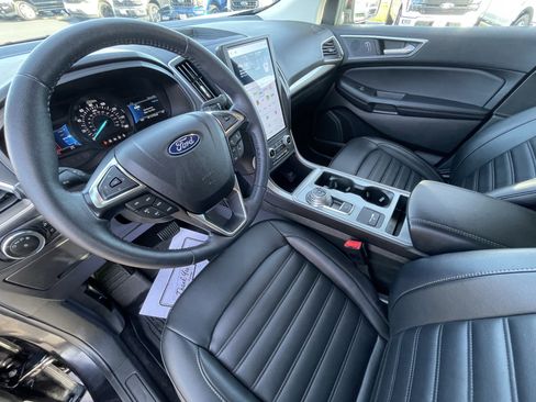Used 2024 Ford Edge SEL w/ Convenience Package image 17