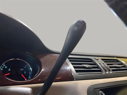 Used 2007 Buick Lucerne CXL FWD image 17