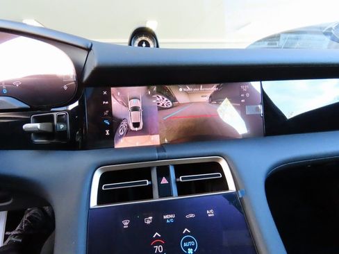 New 2025 Porsche Taycan 4S AWD/4WD image 31