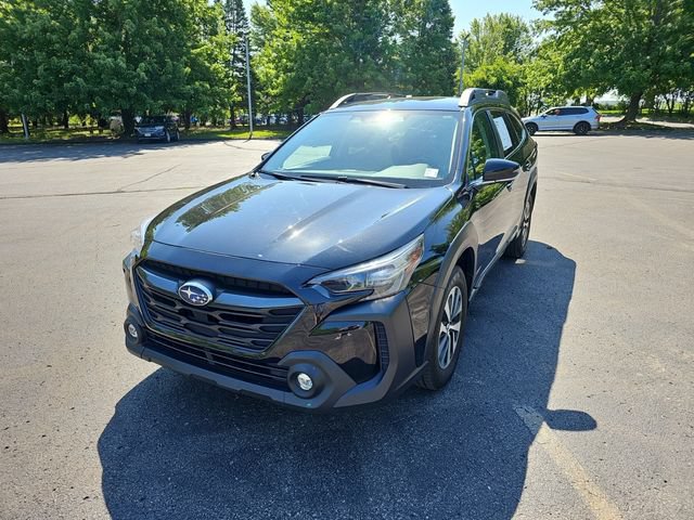 Used 2023 Subaru Outback Premium AWD/4WD image 2