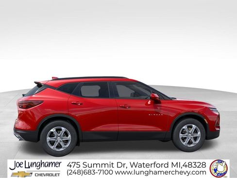 New 2026 Chevrolet Blazer LT w/ Convenience Package FWD image 6