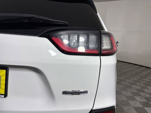 Used 2020 Jeep Cherokee Latitude image 32